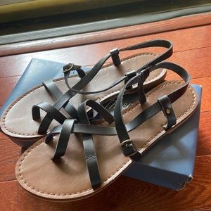 Universal Thread sandals